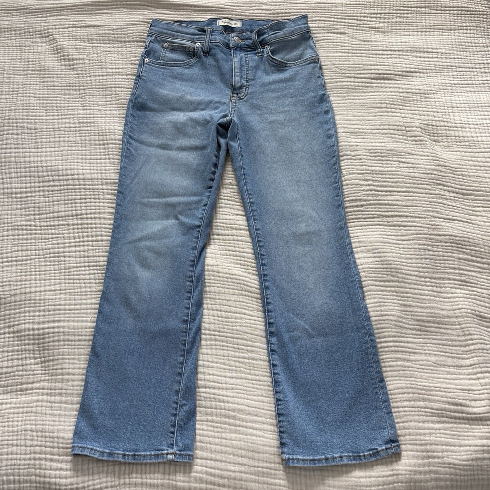 Madewell‎ Jeans Women's 28T Blue Denim Light Wash Mid-Rise Kick Out Straight Leg